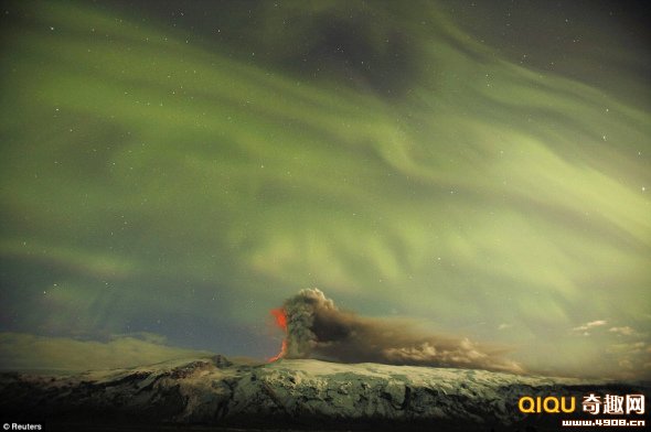 ����������״��ɽ�����ｻ֯�ڿ����γ���þ���