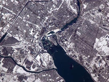 �Ա����������̫��������ĵ�����